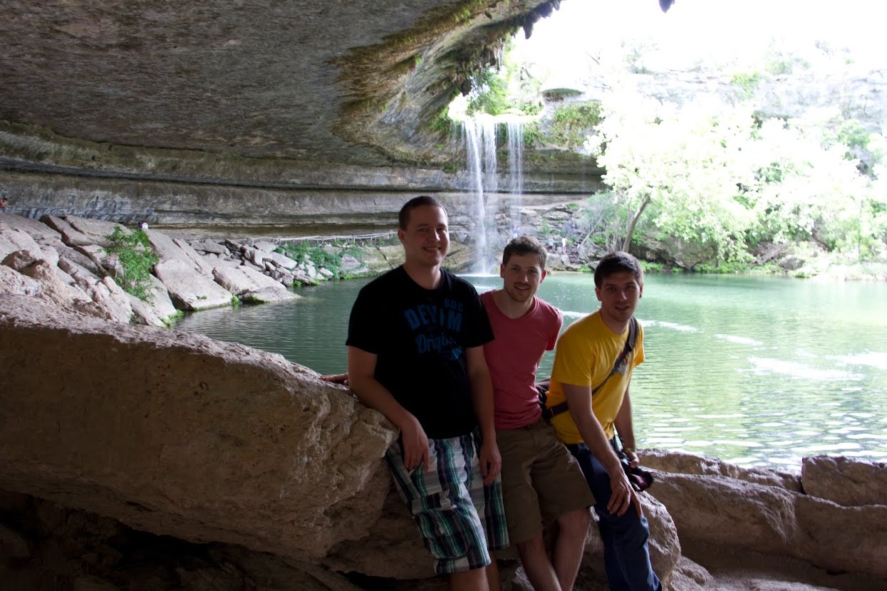 Last (partial) group picture before going for a swim [Photo courtesy of Benjamin Sautermeister]